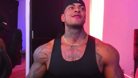 Snapshot of johnbelt_ chatting on October 2025 09:19:02 PM john belt online show from October 2025 09:19:02 PM