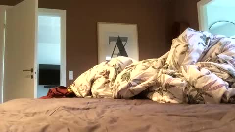 Snapshot of johnbob911 chatting on October 2025 10:49:01 AM JohnBob online show from October 2025 10:49:01 AM