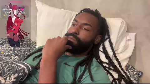 John Gabbana online show from October 2025 09:13:01 PM