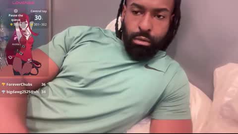 John Gabbana online show from November 2025 06:52:02 PM