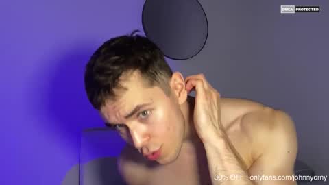 Johnny online show from September 2025 09:48:02 PM