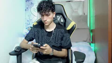 johnny_cagee online show from October 2025 03:56:02 AM