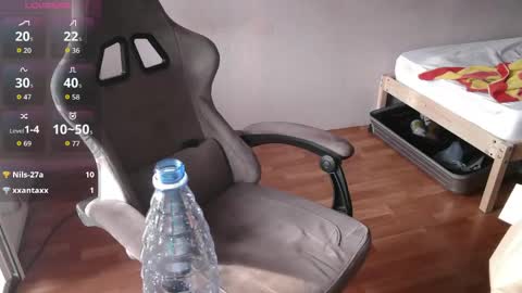 Johnny online show from April 2026 01:41:01 PM