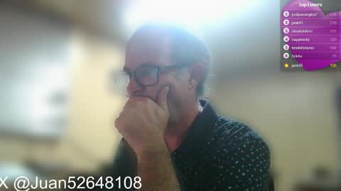 Snapshot of johnq_23 chatting on December 2024 07:43:01 PM John online show from December 2024 07:43:01 PM