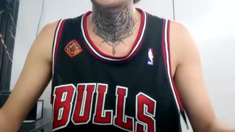 Snapshot of johnsonisaac94_ chatting on February 2025 01:22:01 AM johnsonisaac94 online show from February 2025 01:22:01 AM