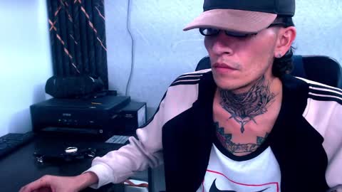 Snapshot of johnsonisaac94_ chatting on February 2025 11:36:01 AM johnsonisaac94 online show from February 2025 11:36:01 AM