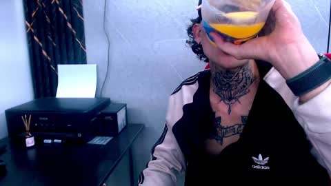 Snapshot of johnsonisaac94_ chatting on February 2025 10:54:01 AM johnsonisaac94 online show from February 2025 10:54:01 AM