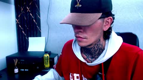 Snapshot of johnsonisaac94_ chatting on February 2025 05:23:01 AM johnsonisaac94 online show from February 2025 05:23:01 AM