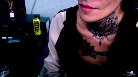 Snapshot of johnsonisaac94_ chatting on February 2025 07:34:01 AM johnsonisaac94 online show from February 2025 07:34:01 AM