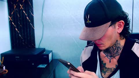 Snapshot of johnsonisaac94_ chatting on February 2025 04:38:02 AM johnsonisaac94 online show from February 2025 04:38:02 AM