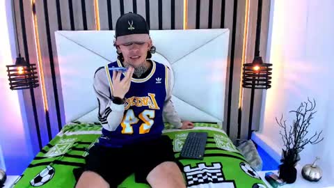 Snapshot of johnsonisaac94_ chatting on March 2025 02:14:02 AM johnsonisaac94 online show from March 2025 02:14:02 AM