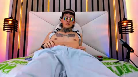 Snapshot of johnsonisaac94_ chatting on March 2025 05:18:02 AM johnsonisaac94 online show from March 2025 05:18:02 AM