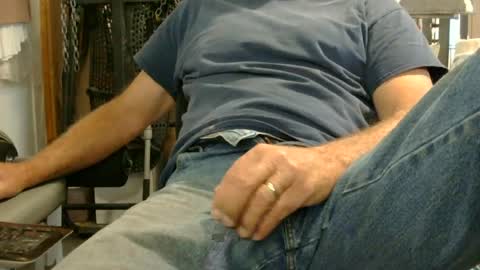 johnstrong online show from June 2026 02:34:01 PM