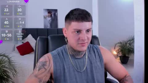 Johny online show from October 2025 06:42:02 PM