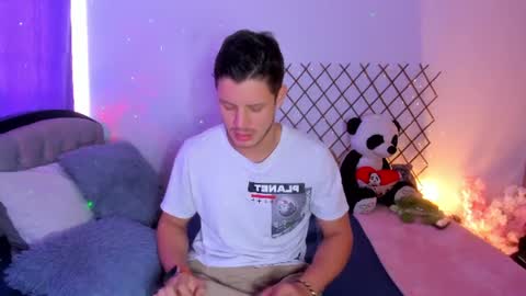 johnycooper08 online show from July 2026 12:29:01 PM