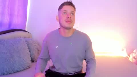 johnycooper08 online show from July 2026 12:25:02 PM