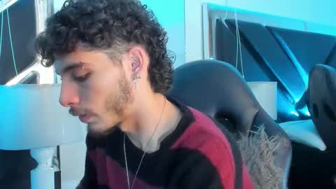 jojobraando online show from December 2025 12:27:01 AM