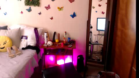 Snapshot of jolie_mature_ chatting on June 2026 07:29:01 PM Jolie Mature online show from June 2026 07:29:01 PM