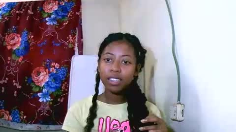 joliekah27 online show from January 2025 04:20:01 AM