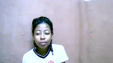 joliekah27 online show from January 2025 01:49:01 PM