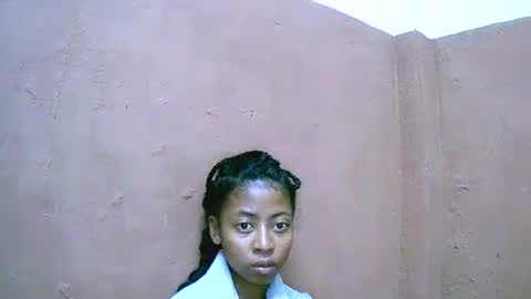 joliekah27 online show from February 2025 12:47:02 PM