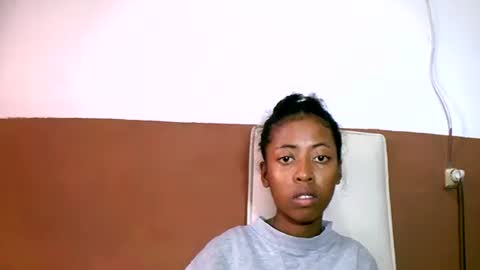 joliekah27 online show from February 2025 04:33:02 AM