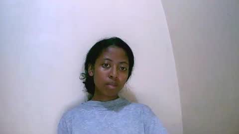 joliekah27 online show from October 2025 07:26:02 PM