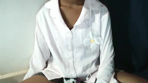 joliekah27 online show from January 2026 07:34:01 PM