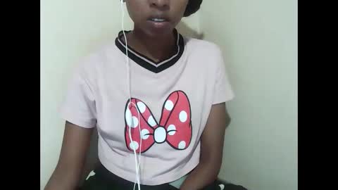 Snapshot of joliekah27 chatting on March 2026 07:33:02 AM joliekah27 online show from March 2026 07:33:02 AM