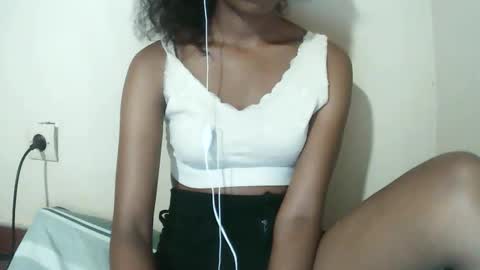 Snapshot of joliekah27 chatting on March 2026 08:23:01 PM joliekah27 online show from March 2026 08:23:01 PM