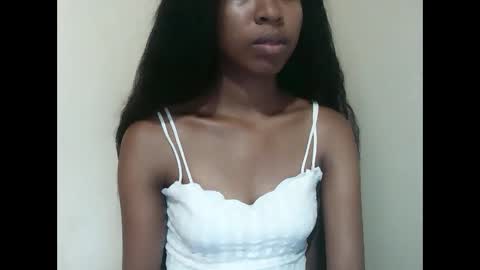 Snapshot of joliekah27 chatting on March 2026 04:45:02 AM joliekah27 online show from March 2026 04:45:02 AM