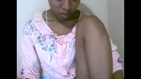 Snapshot of joliekah27 chatting on April 2026 08:04:02 AM joliekah27 online show from April 2026 08:04:02 AM
