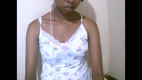 Snapshot of joliekah27 chatting on April 2026 08:50:02 AM joliekah27 online show from April 2026 08:50:02 AM