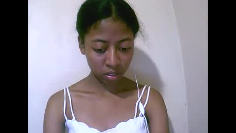 Snapshot of joliekah27 chatting on April 2026 12:29:02 PM joliekah27 online show from April 2026 12:29:02 PM
