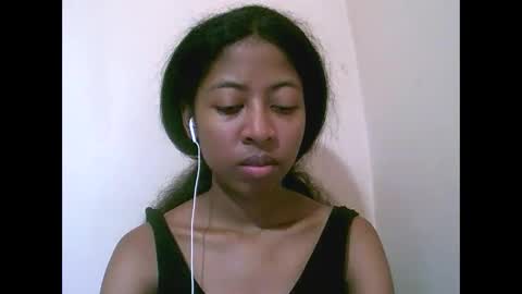joliekah27 online show from May 2026 09:59:02 AM
