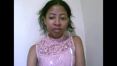 Snapshot of joliekah27 chatting on May 2026 08:25:01 PM joliekah27 online show from May 2026 08:25:01 PM