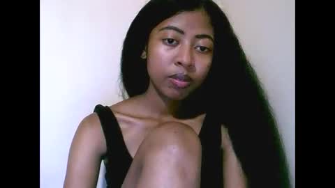 joliekah27 online show from May 2026 07:37:02 AM