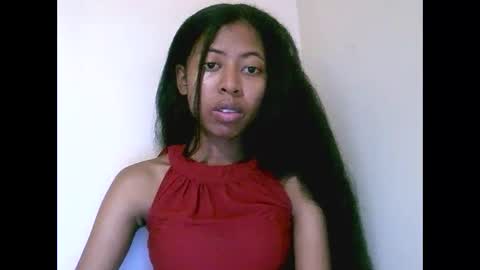 Snapshot of joliekah27 chatting on May 2026 06:53:01 AM joliekah27 online show from May 2026 06:53:01 AM