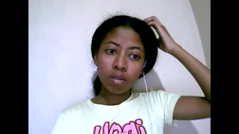 Snapshot of joliekah27 chatting on May 2026 09:33:01 PM joliekah27 online show from May 2026 09:33:01 PM