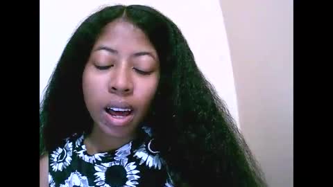 joliekah27 online show from June 2026 07:32:02 AM