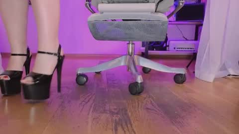 Snapshot of jolieorchid chatting on February 2026 12:30:02 PM MISTRESS Jolie online show from February 2026 12:30:02 PM