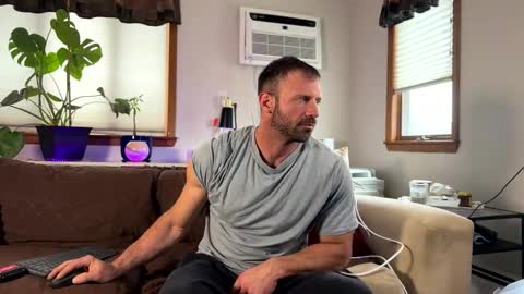 Snapshot of jonariesxxx chatting on April 2026 12:47:02 PM Jon Aries online show from April 2026 12:47:02 PM