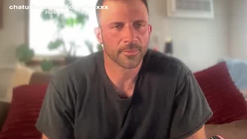 Snapshot of jonariesxxx chatting on May 2026 08:06:01 PM Jon Aries online show from May 2026 08:06:01 PM