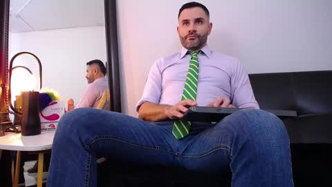  JONAS BEARD  online show from January 2025 07:35:01 PM