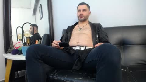  JONAS BEARD  online show from September 2025 07:35:01 PM