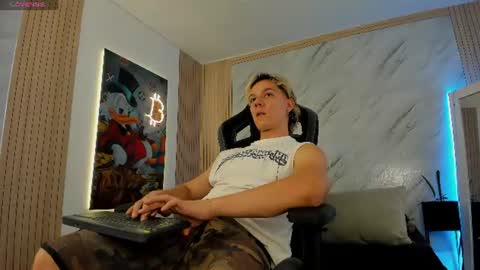 Jonathan Danielss  online show from July 2026 06:54:01 PM