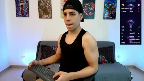 Instagram jonathanfit14 online show from June 2026 08:53:01 PM