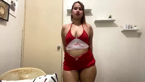 Nathalie online show from July 2026 07:39:01 PM