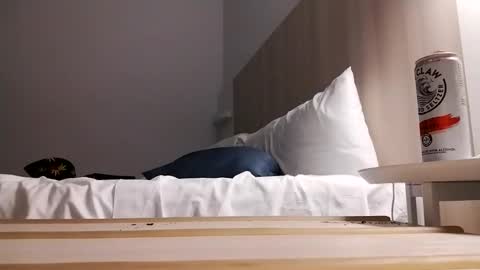 J online show from February 2025 03:45:01 AM