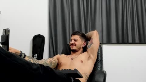 jonnyporn1 online show from February 2025 02:45:01 PM